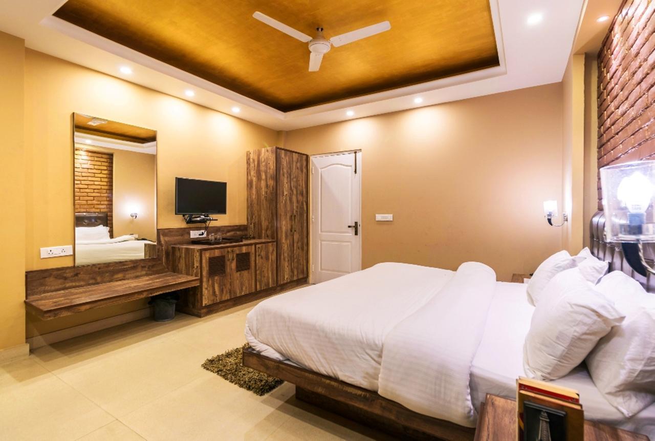 Nirvana Lodge And Lounge Mussoorie Dış mekan fotoğraf