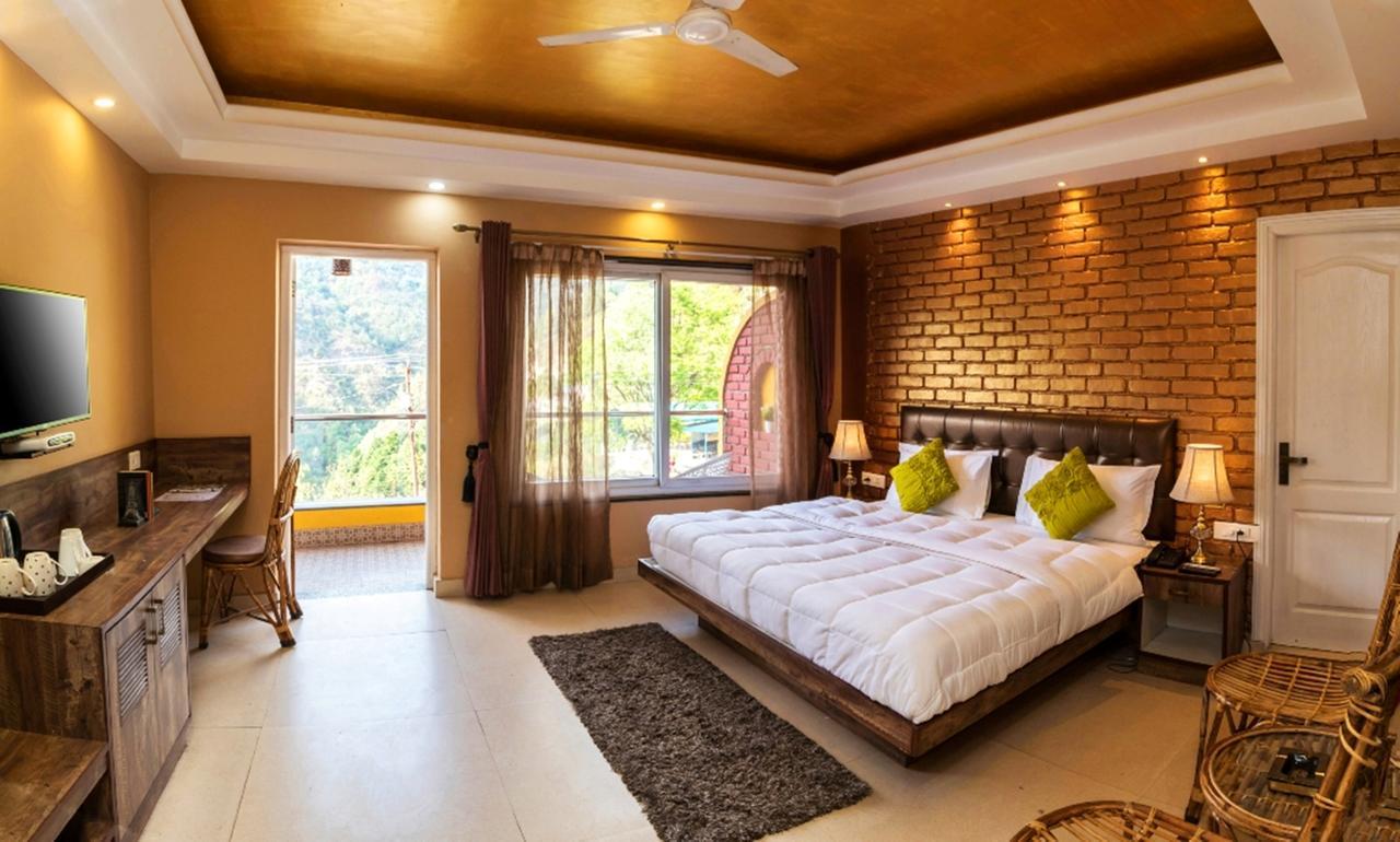 Nirvana Lodge And Lounge Mussoorie Dış mekan fotoğraf